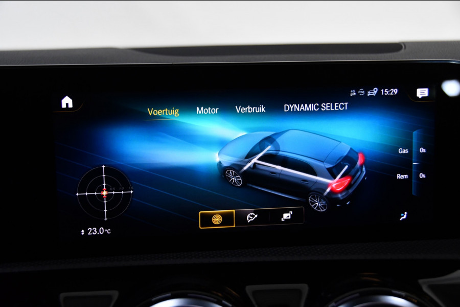 Mercedes-Benz A-Klasse AMG 35 4MATIC Premium Plus Pano Burmester