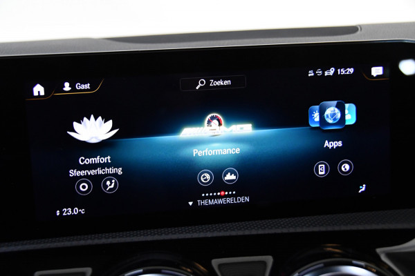 Mercedes-Benz A-Klasse AMG 35 4MATIC Premium Plus Pano Burmester