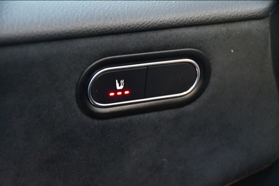 Mercedes-Benz A-Klasse AMG 35 4MATIC Premium Plus Pano Burmester