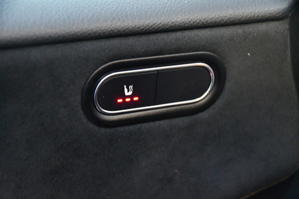 Mercedes-Benz A-Klasse AMG 35 4MATIC Premium Plus Pano Burmester