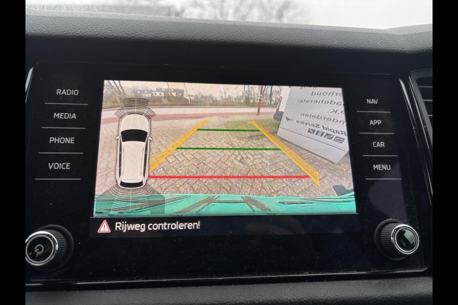 Škoda Kodiaq 1.5 TSI Sportline Business 150pk | Stoelverwarming | Adaptive cruise control | Elektrische achterklep | Keyless entry