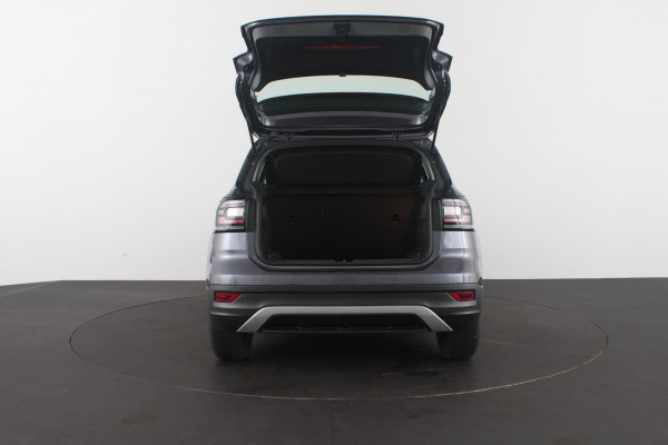Volkswagen T-Cross 1.0 TSI Life > Camera/Smoky Gray/All season banden...