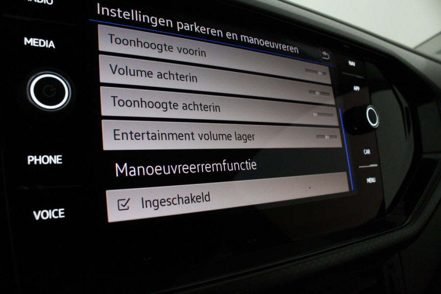 Volkswagen T-Cross 1.0 TSI Life > Camera/Smoky Gray/All season banden...