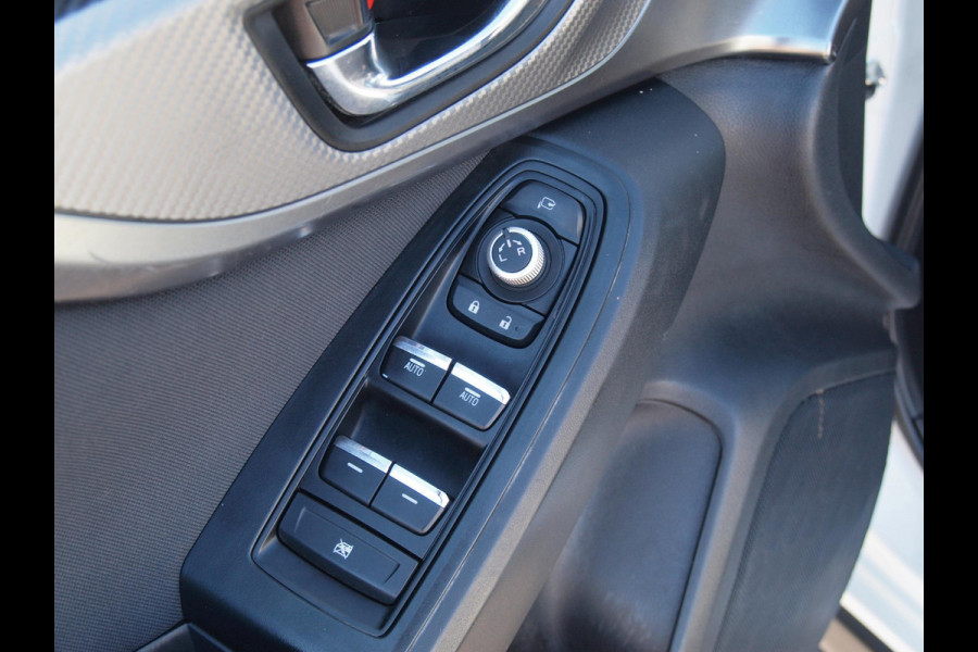 Subaru XV 2.0i e-BOXER | Trekhaak | Trekgewicht geremd 1270kg | Camera | NL-Auto |