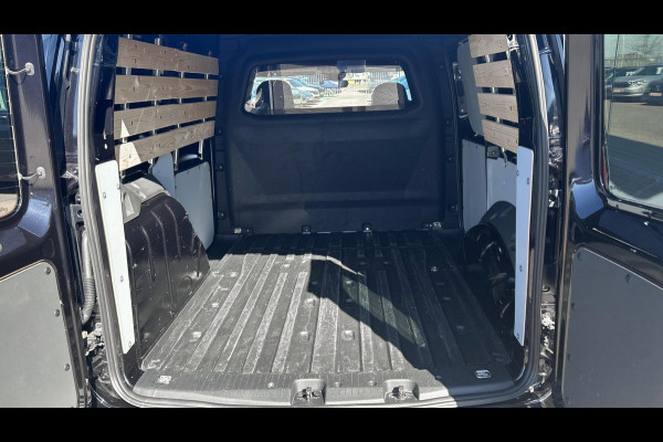 Volkswagen Caddy Cargo 2.0 TDI 102pk Style LED-koplampen, trtekhaak, app connect