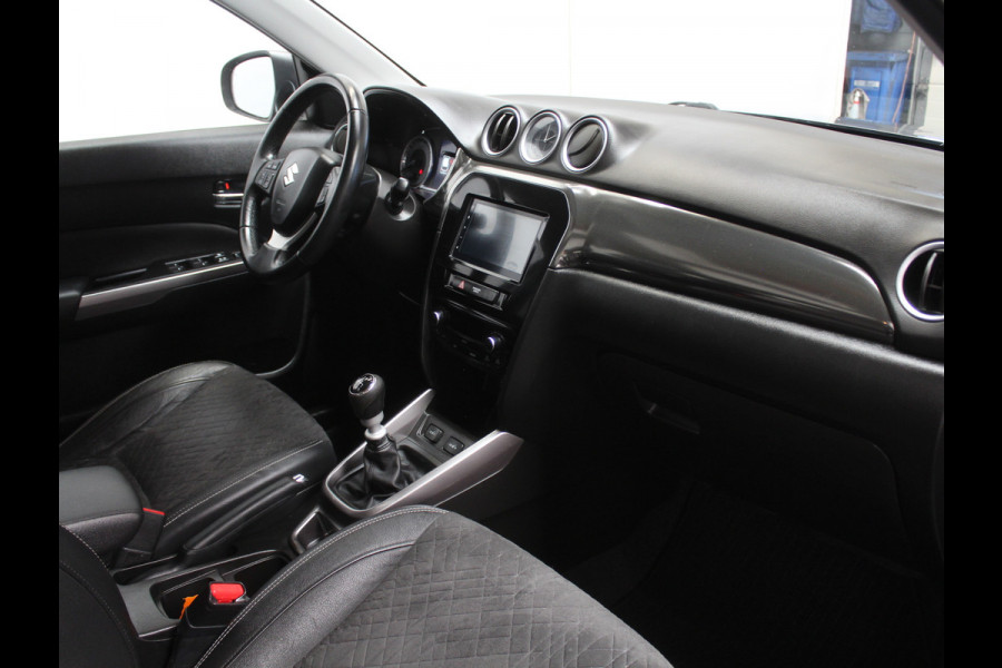 Suzuki Vitara 1.4 Boosterjet Style Smart Hybrid NAVI | CARPLAY | CAMERA | CLIMATE | HALFLEER | LED | STOELVERW | ADAPCRUISE | PANODAK | LMV17