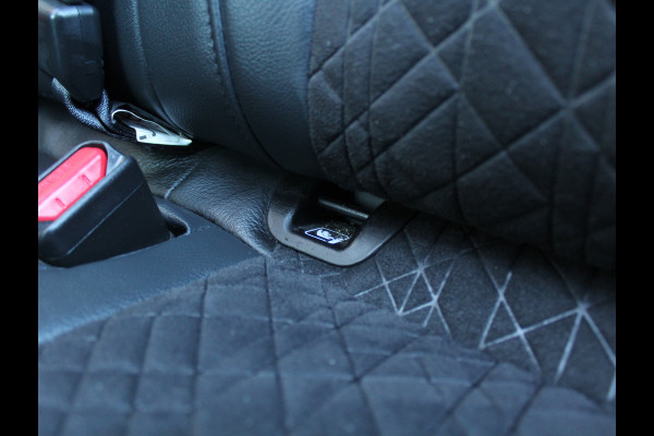 Suzuki Vitara 1.4 Boosterjet Style Smart Hybrid NAVI | CARPLAY | CAMERA | CLIMATE | HALFLEER | LED | STOELVERW | ADAPCRUISE | PANODAK | LMV17