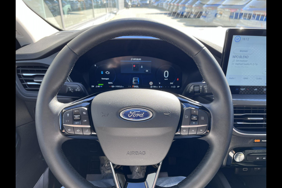 Ford Kuga 2.5 FHEV Titanium 190pk | Driver Assistance Pack | Wegklapbare Trekhaak | Geen stekker nodig | 1.600kg Trekgewicht | Michelin Cross Climate banden