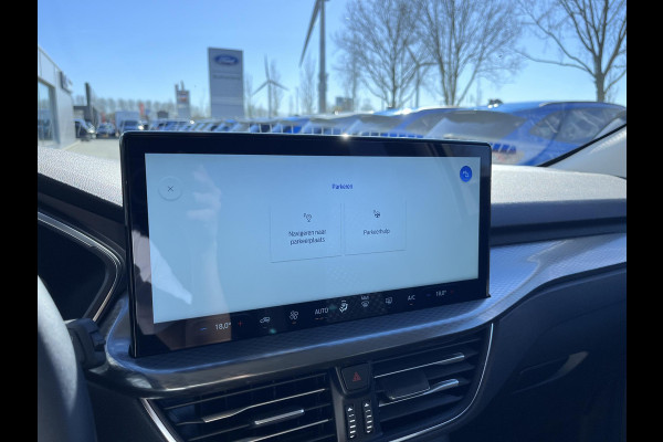 Ford Kuga 2.5 FHEV Titanium 190pk | Driver Assistance Pack | Wegklapbare Trekhaak | Geen stekker nodig | 1.600kg Trekgewicht | Michelin Cross Climate banden