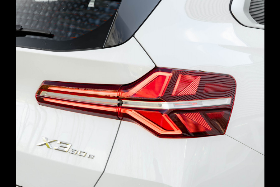 BMW X3 30e xDrive - Memoryzetel - Camera - ACC - Head-Up