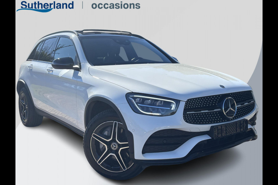 Mercedes-Benz GLC 300e 4MATIC AMG Line PHEV 320pk | Trekhaak | Panoramadak | 2 bandensets | Leder | Adaptive cruise control | Camera