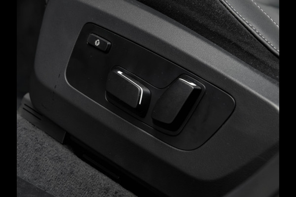 BMW X3 30e xDrive - Memoryzetel - Camera - ACC - Head-Up