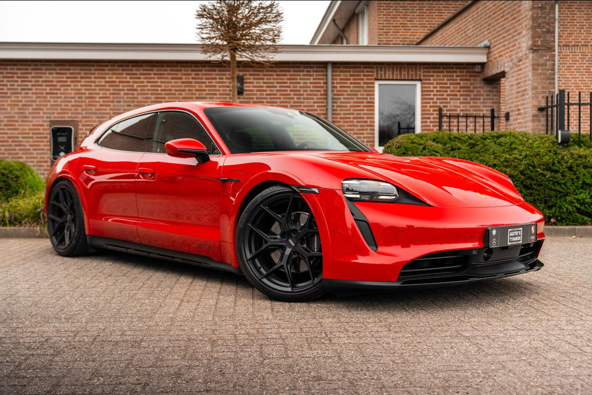 Porsche Taycan Cross Turismo 4 GTS Pakket | Garantie 01-2028 | 1e Eigenaar | 21'' Vossen | BOSE | Sportchrono |