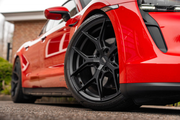 Porsche Taycan Cross Turismo 4 GTS Pakket | Garantie 01-2028 | 1e Eigenaar | 21'' Vossen | BOSE | Sportchrono |