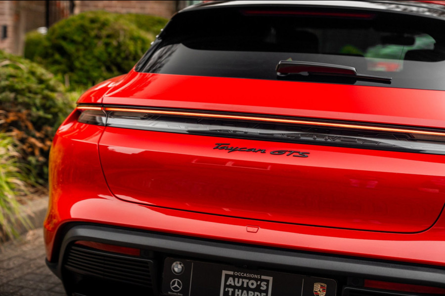 Porsche Taycan Cross Turismo 4 GTS Pakket | Garantie 01-2028 | 1e Eigenaar | 21'' Vossen | BOSE | Sportchrono |