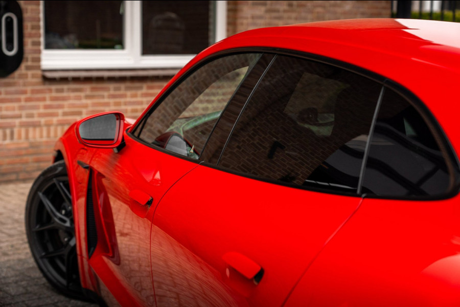 Porsche Taycan Cross Turismo 4 GTS Pakket | Garantie 01-2028 | 1e Eigenaar | 21'' Vossen | BOSE | Sportchrono |