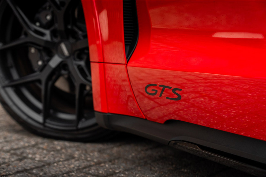 Porsche Taycan Cross Turismo 4 GTS Pakket | Garantie 01-2028 | 1e Eigenaar | 21'' Vossen | BOSE | Sportchrono |