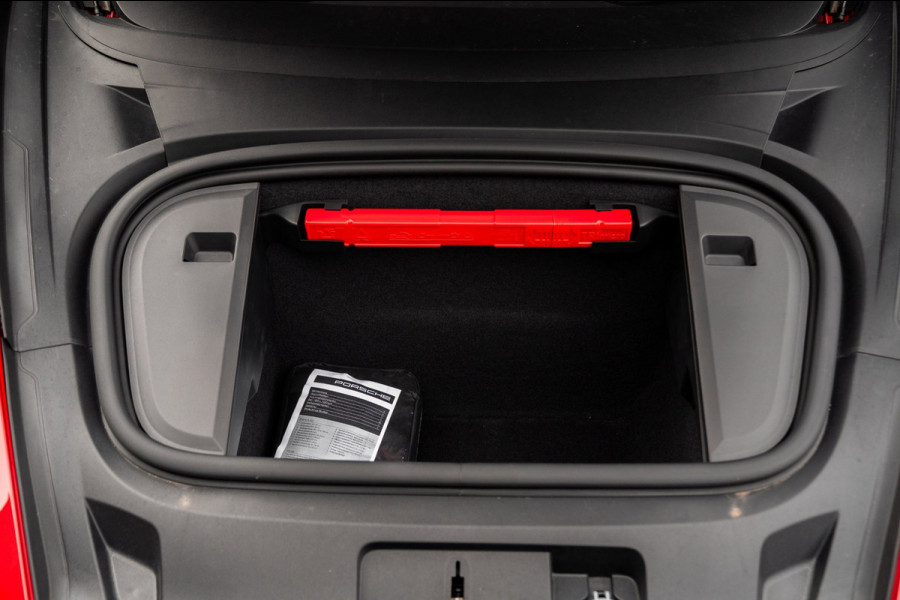 Porsche Taycan Cross Turismo 4 GTS Pakket | Garantie 01-2028 | 1e Eigenaar | 21'' Vossen | BOSE | Sportchrono |