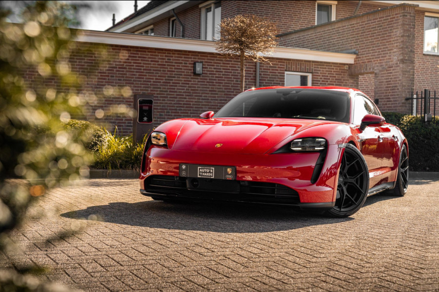 Porsche Taycan Cross Turismo 4 GTS Pakket | Garantie 01-2028 | 1e Eigenaar | 21'' Vossen | BOSE | Sportchrono |