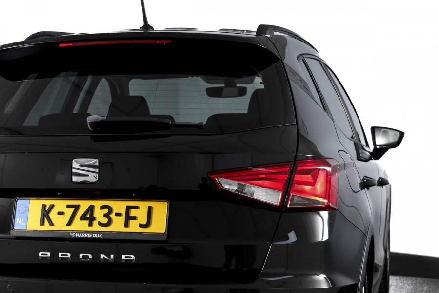 Seat Arona 1.0 TSI 95 PK Style | Dig. Cockpit | Cruise | PDC | Camera | App. Connect | ECC | LM 17" |