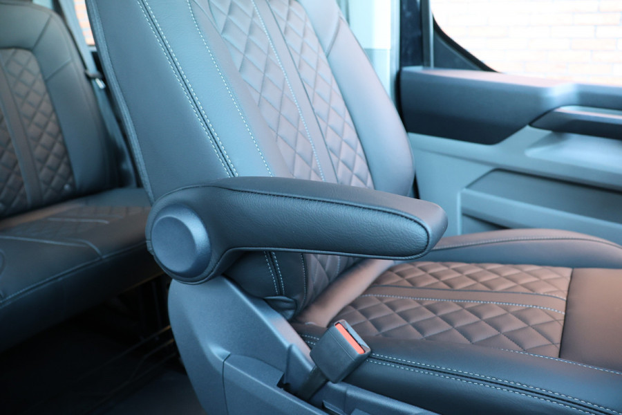 Ford Transit Custom 320 2.0 TDCI L2H1 DC | Dubbel Cabine | L+R Schuifdeur | 5-Zitter | Camera | CarPlay | Lane Assist | PDC V+A | Raptor Edition | Verlengde fabrieksgarantie tot 12-2029