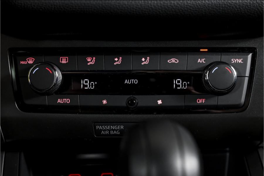 Seat Arona 1.0 TSI 110 PK FR Business Intense - Automaat | Dig. Cockpit | Cruise | PDC | Camera | NAV + App. Connect | ECC | Trekhaak | LM 18" |