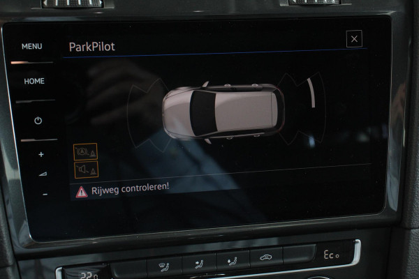 Volkswagen e-Golf Edition Automaat | Navigatie | Digitale Cockpit | Bluetooth | Cruise Control | Lichtmetalen Velgen | Camera | Parkeer Sensoren