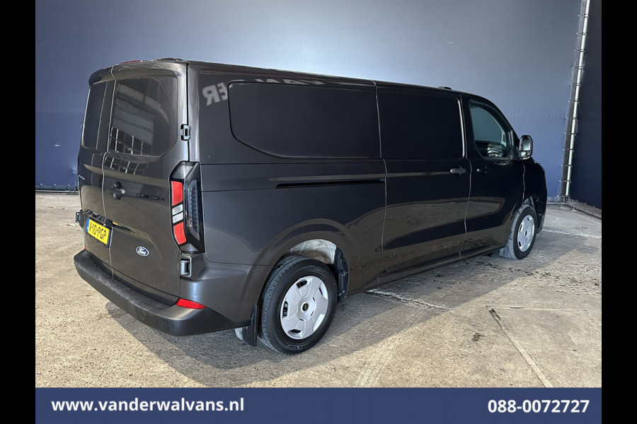 Ford Transit Custom 2.0 TDCI 136pk L2H1 Euro6 Airco | Camera | LED | Cruisecontrol | Apple Carplay Android Auto, Verwarmde voorruit, Parkeersensoren, Bijrijdersbank, 2800kg trekvermogen