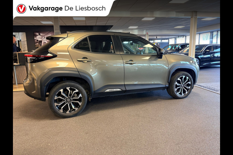 Toyota Yaris Cross 1.5 Hybrid Dynamic/navi / panoramadak / camera / stoel stuur verw / dodehoek / lane assist