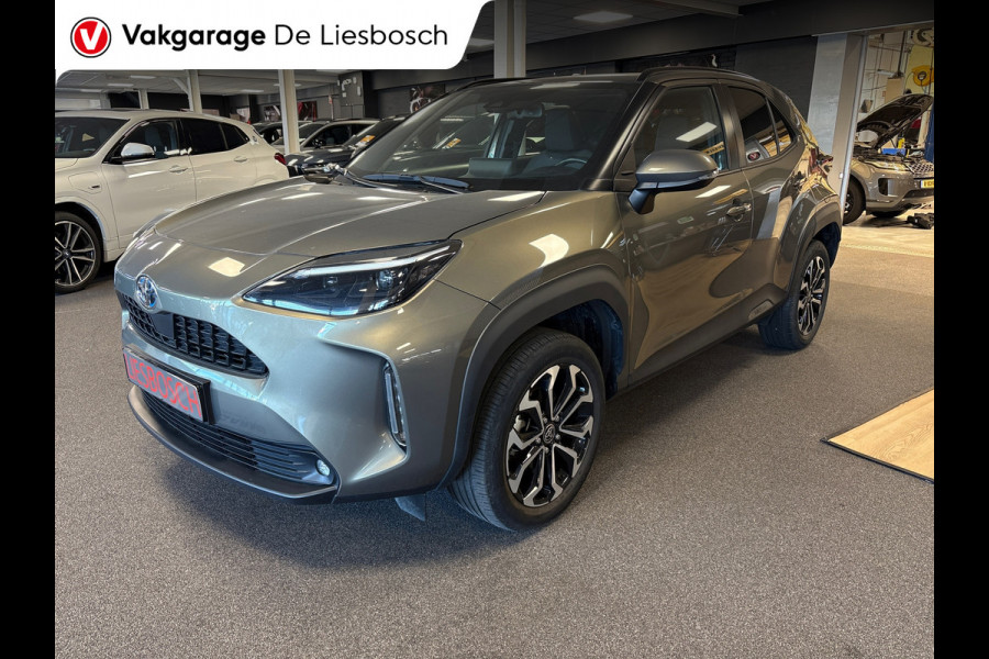 Toyota Yaris Cross 1.5 Hybrid Dynamic/navi / panoramadak / camera / stoel stuur verw / dodehoek / lane assist