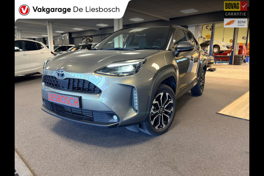 Toyota Yaris Cross 1.5 Hybrid Dynamic/navi / panoramadak / camera / stoel stuur verw / dodehoek / lane assist