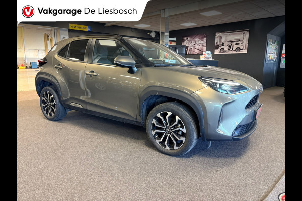 Toyota Yaris Cross 1.5 Hybrid Dynamic/navi / panoramadak / camera / stoel stuur verw / dodehoek / lane assist