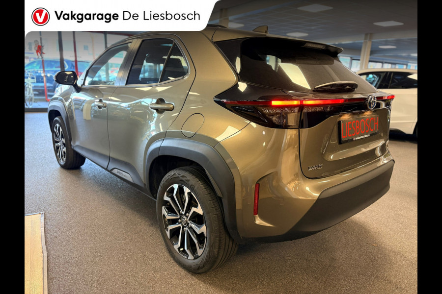 Toyota Yaris Cross 1.5 Hybrid Dynamic/navi / panoramadak / camera / stoel stuur verw / dodehoek / lane assist