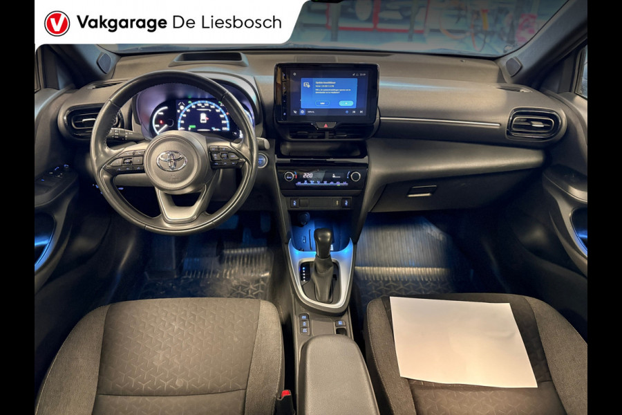 Toyota Yaris Cross 1.5 Hybrid Dynamic/navi / panoramadak / camera / stoel stuur verw / dodehoek / lane assist