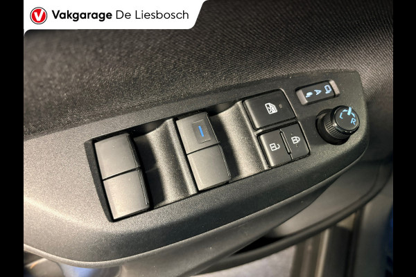 Toyota Yaris Cross 1.5 Hybrid Dynamic/navi / panoramadak / camera / stoel stuur verw / dodehoek / lane assist