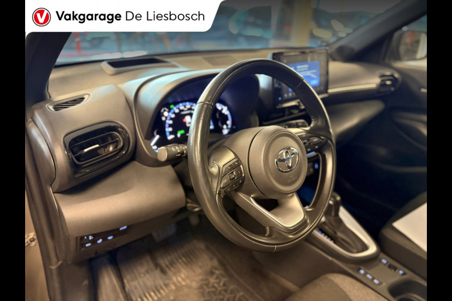 Toyota Yaris Cross 1.5 Hybrid Dynamic/navi / panoramadak / camera / stoel stuur verw / dodehoek / lane assist