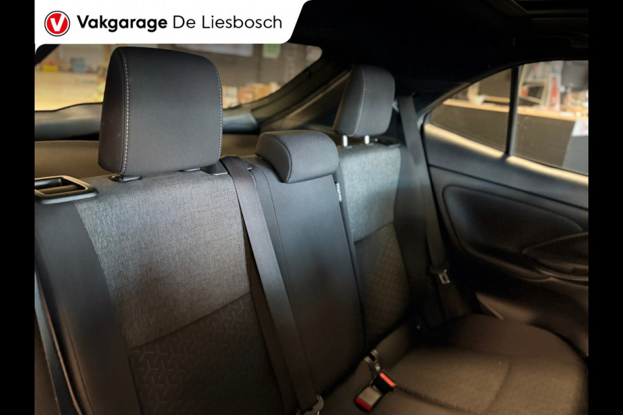 Toyota Yaris Cross 1.5 Hybrid Dynamic/navi / panoramadak / camera / stoel stuur verw / dodehoek / lane assist