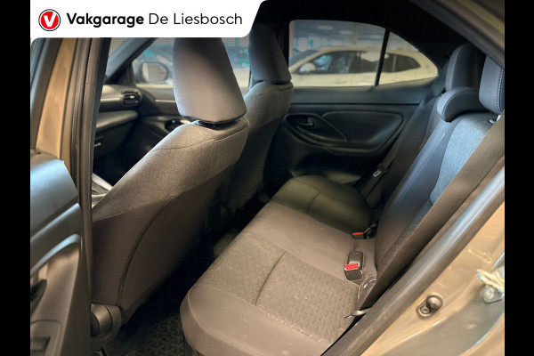 Toyota Yaris Cross 1.5 Hybrid Dynamic/navi / panoramadak / camera / stoel stuur verw / dodehoek / lane assist