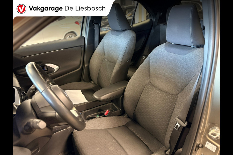Toyota Yaris Cross 1.5 Hybrid Dynamic/navi / panoramadak / camera / stoel stuur verw / dodehoek / lane assist