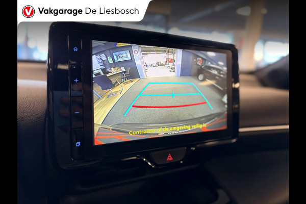 Toyota Yaris Cross 1.5 Hybrid Dynamic/navi / panoramadak / camera / stoel stuur verw / dodehoek / lane assist
