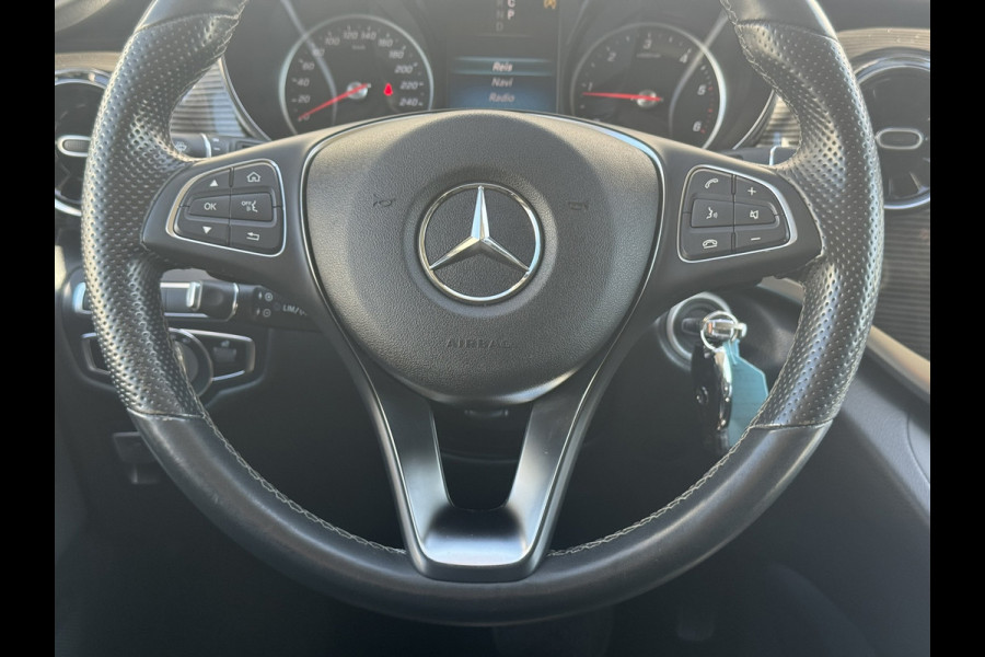 Mercedes-Benz V-Klasse 300d Lang 9G M-bux Leder Elektrische klep Trekhaak afneembaar Camera Verwarmde stoelen