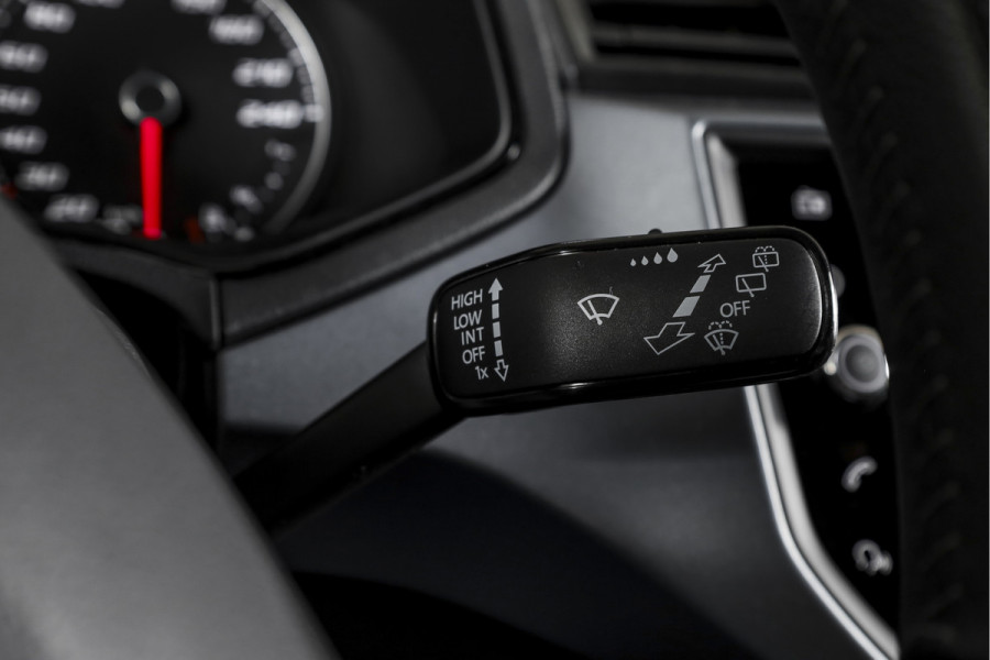 Seat Arona 1.0 TSI 95 PK Style Business Intense Orig. NL | Adapt. Cruise | PDC | Camera | NAV + App. Connect | ECC | DAB | LM 16" |