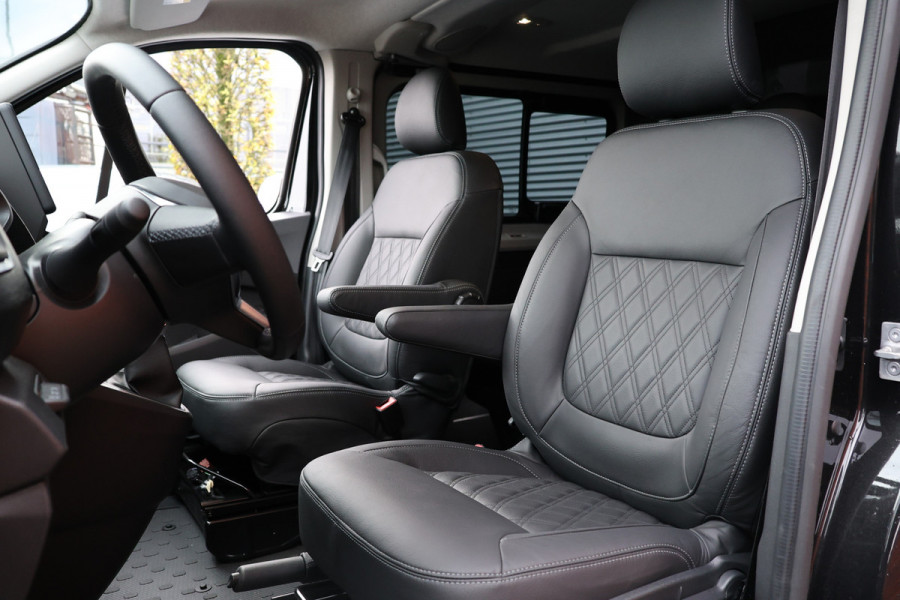 Renault Trafic 2.0 170 PK L2H1 DC | Dubbel Cabine | Navigatie | Blind Spot | Camera | CarPlay | Trekhaak | Stoelverwarming | Virtual Cockpit | 5-Zitter | Dubbel cabine | NAP Logisch | NL Auto