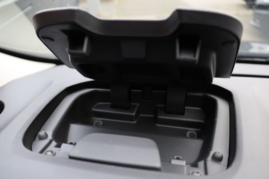 Renault Trafic 2.0 170 PK L2H1 DC | Dubbel Cabine | Navigatie | Blind Spot | Camera | CarPlay | Trekhaak | Stoelverwarming | Virtual Cockpit | 5-Zitter | Dubbel cabine | NAP Logisch | NL Auto