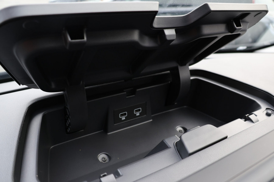 Renault Trafic 2.0 170 PK L2H1 DC | Dubbel Cabine | Navigatie | Blind Spot | Camera | CarPlay | Trekhaak | Stoelverwarming | Virtual Cockpit | 5-Zitter | Dubbel cabine | NAP Logisch | NL Auto