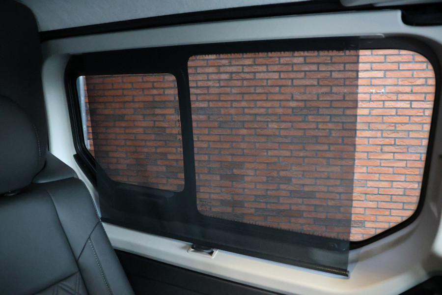 Renault Trafic 2.0 170 PK L2H1 DC | Dubbel Cabine | Navigatie | Blind Spot | Camera | CarPlay | Trekhaak | Stoelverwarming | Virtual Cockpit | 5-Zitter | Dubbel cabine | NAP Logisch | NL Auto