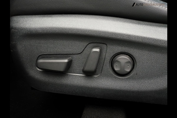 Kia Niro 1.6 GDi Hybrid ExecutiveLine (DODEHOEK,SCHUIFDAK,KEYLESS,JBL,MEMORYSEAT,STOELVERWARMING,STOELVERKOELING,DIGITAL DISPLAY)