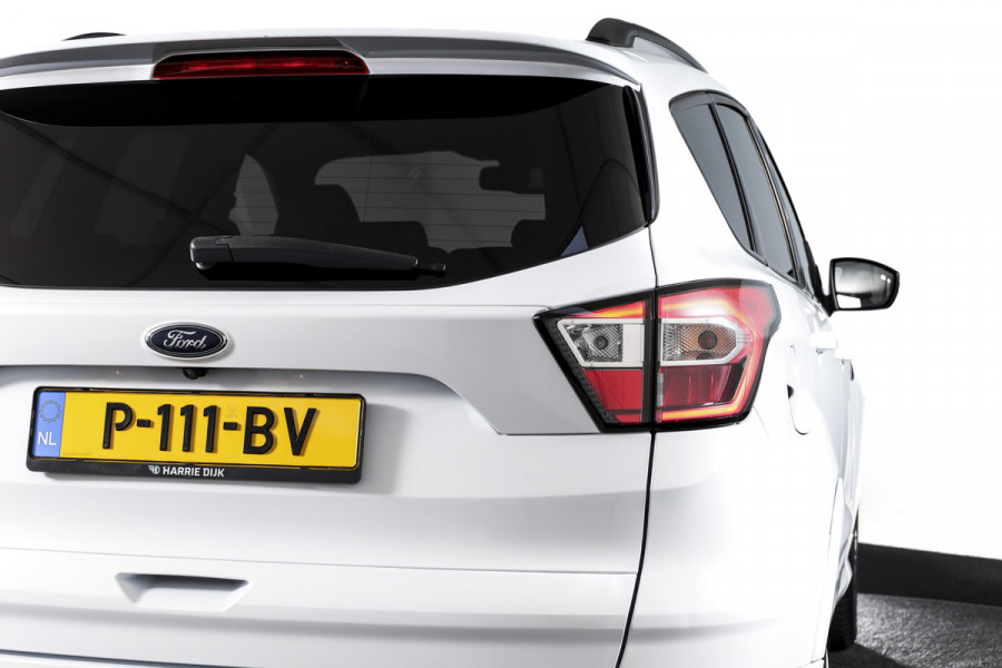 Ford Kuga 1.5 EcoBoost 150 PK ST Line | Cruise | Winterpakket | PDC | Camera | Bi-Xenon | NAV + App. Connect | ECC | Elek. Klep | Afn. Trekhaak | LM 18" |