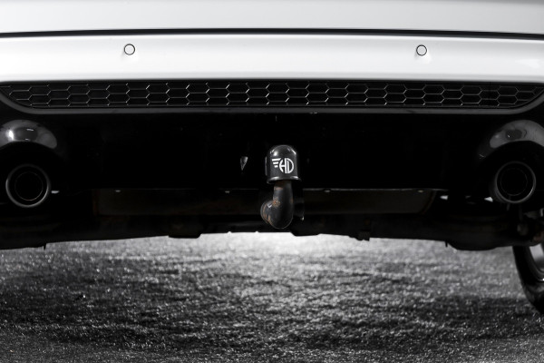 Ford Kuga 1.5 EcoBoost 150 PK ST Line | Cruise | Winterpakket | PDC | Camera | Bi-Xenon | NAV + App. Connect | ECC | Elek. Klep | Afn. Trekhaak | LM 18" |