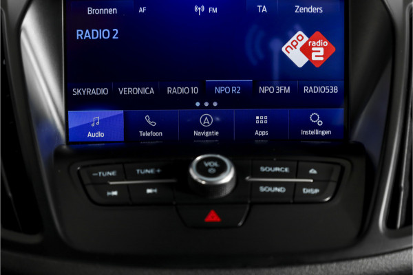 Ford Kuga 1.5 EcoBoost 150 PK ST Line | Cruise | Winterpakket | PDC | Camera | Bi-Xenon | NAV + App. Connect | ECC | Elek. Klep | Afn. Trekhaak | LM 18" |